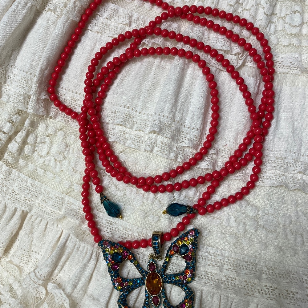 Heidi Daus adjustable butterfly necklace